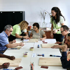 Galeria - Imagem 4 da Leroy Merlin traz  ALADI workshop Como criar texturas num quadro