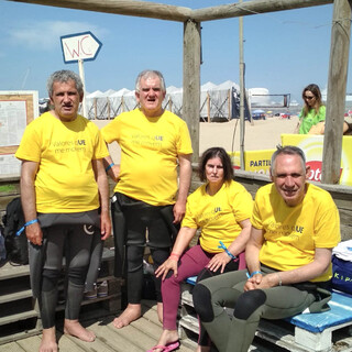 Imagem da Escola de surf dinamizou atividade inclusiva na praia de Matosinhos