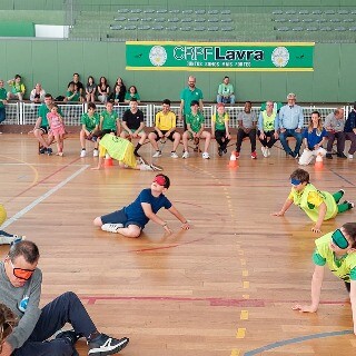 Imagem da Utentes jogam goalball com a comunidade