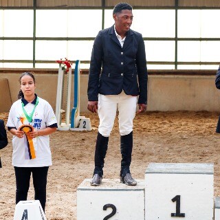 Imagem da Utente da ALADI conquista medalha de prata em prova de equita��o