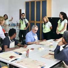 Galeria - Imagem 1 da Leroy Merlin traz à ALADI workshop “Como criar texturas num quadro”