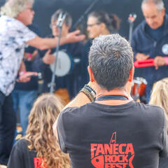 Galeria - Imagem 5 da Utentes abrem segundo dia do festival Faneca Rock Fest