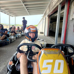 Galeria - Imagem 3 da Utentes da ALADI sentem a adrenalina de pilotar karts em Matosinhos