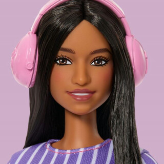 Imagem da Mattel lança primeira Barbie autista para reforçar representatividade